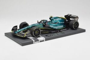 Aston Martin AMR22 Aramco #5 S. Vettel Abu Dhabi GP 2022 Last Race Collector's Edition Minichamps 1:18 117222205 Ρητίνη - εικόνα 2 από 7