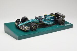 Aston Martin AMR22 #5 S. Vettel Last Race Abu Dhabi GP 2022 Minichamps 1:18 147222205 Ρητίνη - εικόνα 2 από 7