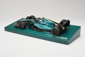 Aston Martin AMR22 #5 S. Vettel Last Race Abu Dhabi GP 2022 Minichamps 1:18 147222205 Ρητίνη - εικόνα 5 από 7