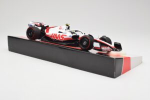 Haas VF-22 #47 M. Schumacher Bahrain GP 2022 Minichamps 1:18 147220147 Μέταλλο - εικόνα 4 από 7