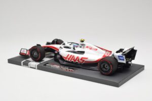 Haas VF-22 #47 M. Schumacher British GP 2022 Minichamps 1:18 117221047 Ρητίνη - εικόνα 5 από 7