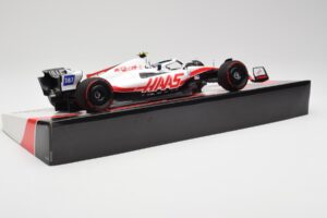 Haas VF-22 #47 M. Schumacher British GP Points 2022 Minichamps 1:18 147221047 Μέταλλο - εικόνα 3 από 6
