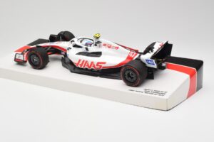 Haas VF-22 #47 M. Schumacher British GP Points 2022 Minichamps 1:18 147221047 Μέταλλο - εικόνα 5 από 6