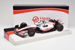 Haas VF-22 #47 M. Schumacher British GP Points 2022 Minichamps 1:18 147221047 Μέταλλο - εικόνα 6 από 6
