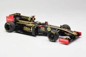Lotus Renault GP R31 #10 B. Senna F1 2011 Minichamps 1:18 150110079-C1 Μέταλλο - εικόνα 4 από 7