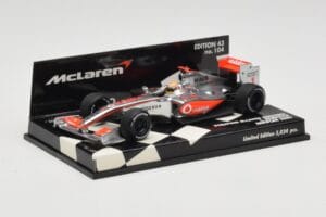 McLaren Mercedes MP4-24 #1 L. Hamilton Showcar 2009 Minichamps 1:43 530094371 Μέταλλο - εικόνα 2 από 5