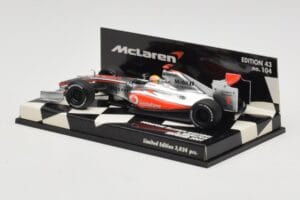 McLaren Mercedes MP4-24 #1 L. Hamilton Showcar 2009 Minichamps 1:43 530094371 Μέταλλο - εικόνα 3 από 5
