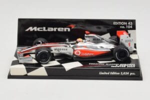 McLaren Mercedes MP4-24 #1 L. Hamilton Showcar 2009 Minichamps 1:43 530094371 Μέταλλο