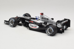 McLaren MP4/19 Mercedes D. Coulthard F1 2004 Minichamps 1:18 530041805 Μέταλλο - εικόνα 5 από 7