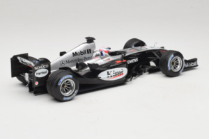 McLaren MP4/19 Mercedes K. Raikkonen F1 2004 Minichamps 1:18 530041806 Μέταλλο - εικόνα 2 από 7