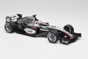 McLaren MP4/19 Mercedes K. Raikkonen F1 2004 Minichamps 1:18 530041806 Μέταλλο - εικόνα 4 από 7