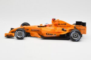 McLaren Mercedes MP4-20 G. Paffett F1 Test Car 2006 Minichamps 1:18 B66962342 Μέταλλο - εικόνα 3 από 6