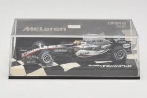 McLaren Mercedes MP4-20 #10 J-P. Montoya Race Car 2005 Minichamps 1:43 530054310 Μέταλλο - εικόνα 5 από 5