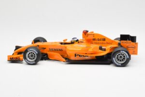 McLaren MP4-20 Mercedes P. de la Rosa Interim Test Car 2006 Minichamps 1:18 530061894 Μέταλλο - εικόνα 3 από 6