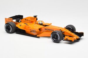 McLaren MP4-21 Mercedes #4 J.P. Montoya Interim Livery 2006 Minichamps 1:18 530061874 Μέταλλο - εικόνα 4 από 6
