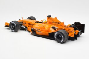 McLaren MP4-21 Mercedes #4 J.P. Montoya Interim Livery 2006 Minichamps 1:18 530061874 Μέταλλο - εικόνα 5 από 6