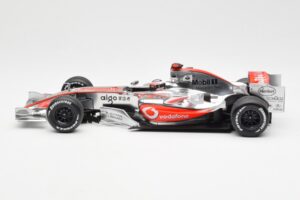McLaren MP4-21 Mercedes #4 J-P. Montoya Showcar 2006 Minichamps 1:18 MONTOYA002 Μέταλλο - εικόνα 3 από 6