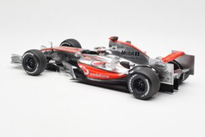 McLaren MP4-21 Mercedes #4 J-P. Montoya Showcar 2006 Minichamps 1:18 MONTOYA002 Μέταλλο - εικόνα 5 από 6