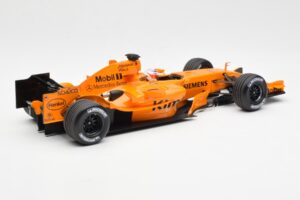McLaren MP4-21 Mercedes #3 K. Raikkonen Interim Livery 2006 Minichamps 1:18 530061873 Μέταλλο - εικόνα 2 από 6