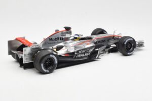 McLaren Mercedes MP4-21 P. de la Rosa F1 Showcar 2006 Minichamps 1:18 B66962346 Μέταλλο - εικόνα 2 από 6