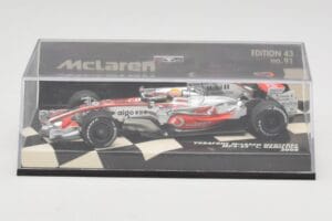 McLaren Mercedes MP4-23 #22 L. Hamilton Race Car 2008 Minichamps 1:43 530084322 Μέταλλο - εικόνα 5 από 5