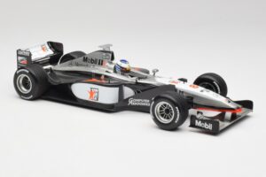 McLaren MP4/13 #8 M. Hakkinen F1 World Champion 1998 Minichamps 1:18 18690008 Μέταλλο - εικόνα 4 από 7