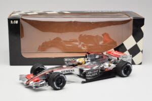 McLaren MP4-21 L. Hamilton Silverstone Test 2006 Minichamps 1:18 530061884 Μέταλλο - εικόνα 6 από 6