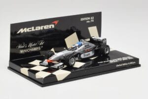 McLaren MP4/98T 2-Seater M. Hakkinen / E. Hakkinen F1 2000 Minichamps 1:43 530984378 Μέταλλο - εικόνα 2 από 4