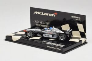 McLaren MP4/98T 2-Seater M. Hakkinen / E. Hakkinen F1 2000 Minichamps 1:43 530984378 Μέταλλο - εικόνα 3 από 4