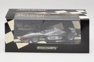McLaren MP4/98T 2-Seater M. Hakkinen / E. Hakkinen F1 2000 Minichamps 1:43 530984378 Μέταλλο - εικόνα 4 από 4