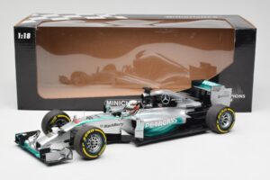 Mercedes AMG Petronas W05 #44 L. Hamilton F1 World Champion 2014 Minichamps 1:18 186140044 Μέταλλο - εικόνα 7 από 7