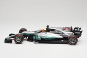 Mercedes AMG W08 EQ Power+ Petronas #44 L. Hamilton F1 World Champion 2017 Minichamps 1:18 186170044 Ρητίνη - εικόνα 3 από 7