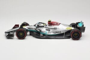 Mercedes AMG W13 E Performance Petronas #44 L. Hamilton Brazilian GP 2022 Minichamps 1:18 110222144 Ρητίνη - εικόνα 3 από 7
