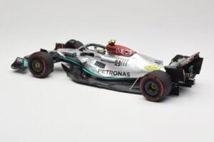 Mercedes AMG W13 E Performance Petronas #44 L. Hamilton Brazilian GP 2022 Minichamps 1:18 110222144 Ρητίνη - εικόνα 5 από 7