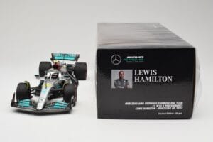 Mercedes AMG W13 E Performance Petronas #44 L. Hamilton Brazilian GP 2022 Minichamps 1:18 110222144 Ρητίνη - εικόνα 6 από 7