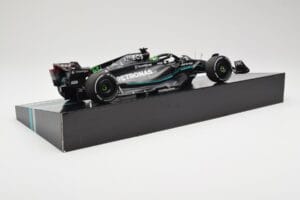 Mercedes AMG W14 E Performance Petronas #63 G. Russell Bahrain GP 2023 Minichamps 1:18 113230163 Ρητίνη - εικόνα 3 από 7