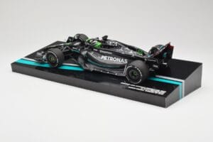 Mercedes AMG W14 E Performance Petronas #63 G. Russell Bahrain GP 2023 Minichamps 1:18 113230163 Ρητίνη - εικόνα 5 από 7
