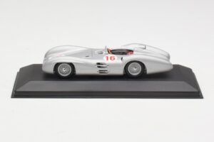 Mercedes W196 Streamliner #16 J.M. Fangio GP Italy Winner 1954 Minichamps 1:43 432543016 Μέταλλο