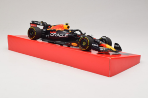 Red Bull Racing RB18 #1 M. Verstappen Oracle Winner Dutch GP 2022 Minichamps 1:18 113223501 Μέταλλο - εικόνα 4 από 7