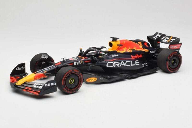 Oracle Red Bull Racing RB18 #1 M. Verstappen Winner Belgian GP 2022 Minichamps 1:18 110221401 Μέταλλο