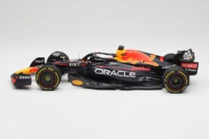 Oracle Red Bull Racing RB18 #1 M. Verstappen Winner Italian GP 2022 Minichamps 1:18 110221601 Μέταλλο - εικόνα 3 από 7