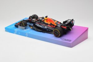 Red Bull Racing RB18 #1 M. Verstappen Winner Miami GP 2022 Minichamps 1:18 113220501 Μέταλλο - εικόνα 5 από 7