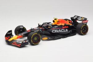 Oracle Red Bull Racing RB18 #11 S. Perez Abu Dhabi GP 2022 Minichamps 1:18 110222211 Μέταλλο