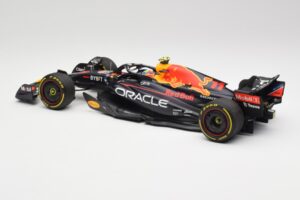 Oracle Red Bull Racing RB18 #11 S. Perez Abu Dhabi GP 2022 Minichamps 1:18 110222211 Μέταλλο - εικόνα 5 από 7