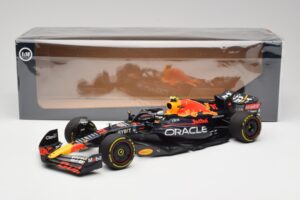 Oracle Red Bull Racing RB18 #11 S. Perez Abu Dhabi GP 2022 Minichamps 1:18 110222211 Μέταλλο - εικόνα 7 από 7