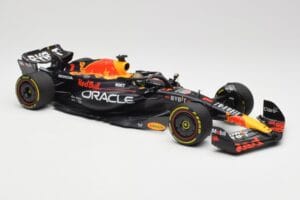 Oracle Red Bull Racing RB19 #1 M. Verstappen Winner Abu Dhabi GP 2023 Minichamps 1:18 110232301 Μέταλλο - εικόνα 4 από 7
