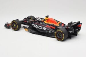 Oracle Red Bull Racing RB19 #1 M. Verstappen Winner Abu Dhabi GP 2023 Minichamps 1:18 110232301 Μέταλλο - εικόνα 5 από 7
