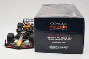 Oracle Red Bull Racing RB19 #1 M. Verstappen Winner Abu Dhabi GP 2023 Minichamps 1:18 110232301 Μέταλλο - εικόνα 6 από 7
