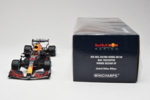 Red Bull Racing Honda RB16B #33 M. Verstappen Belgian GP Winner 2021 Minichamps 1:18 110211333 Ρητίνη - εικόνα 6 από 7