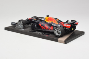 Red Bull Racing RB16B #33 M. Verstappen Monaco GP Winner 2021 Minichamps 1:18 113210533-R1 Ρητίνη - εικόνα 5 από 6